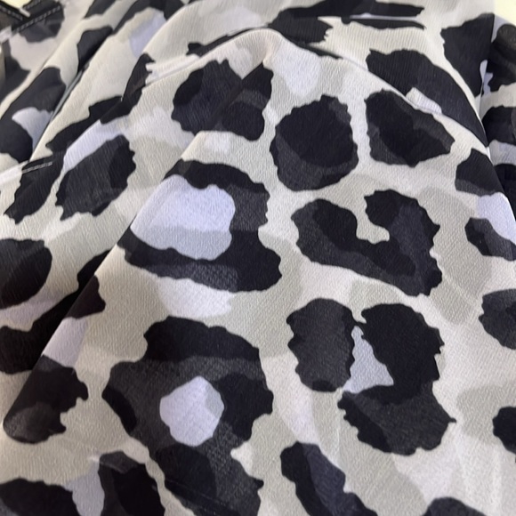 Cabi Tank Top Excellent Condition - Picture 8 of 8